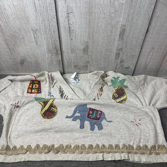 Vintage Unique Beaded Elephants Womens M V Neck Shirt Beige Artsy Crochet Trim - Picture 4 of 7